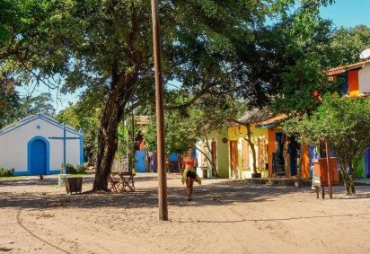 Armas apreendidas em Caraíva em novembro de 2025 -  (crédito: SSP/BA) -Armas apreendidas em Caraíva em novembro de 2025 -  (crédito: SSP/BA)