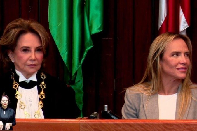 A cerim&ocirc;nia tamb&eacute;m foi transmitida ao vivo