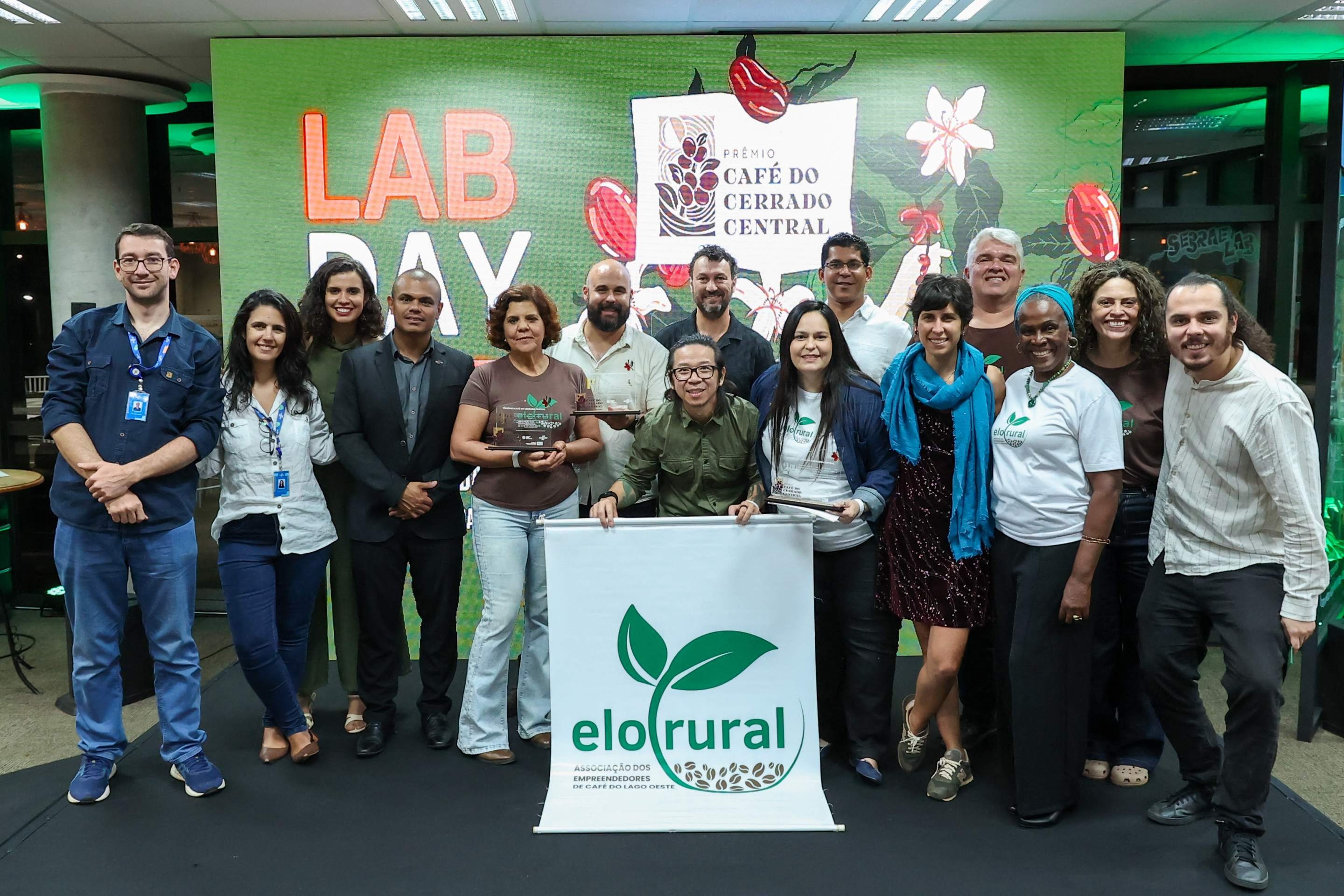 Cafeicultores da Elo Rural recebem pr&ecirc;mio