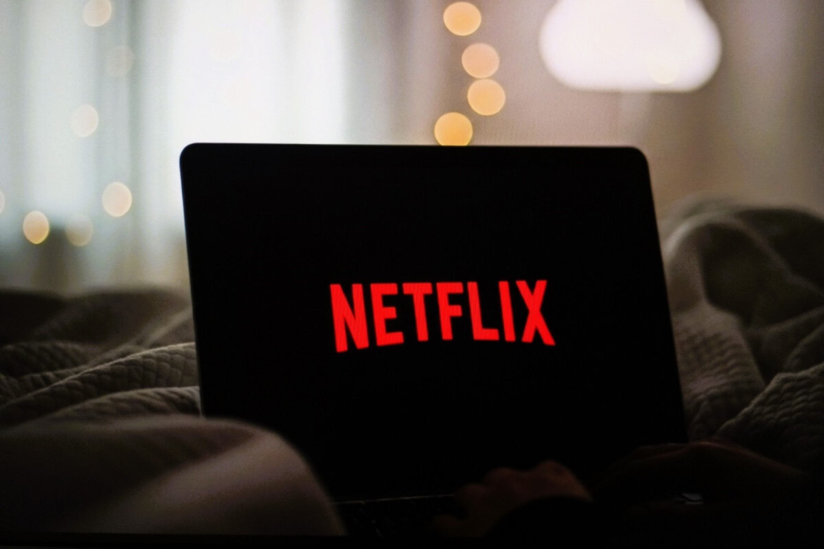 5 filmes e séries imperdíveis que chegam à Netflix em maio de 2026