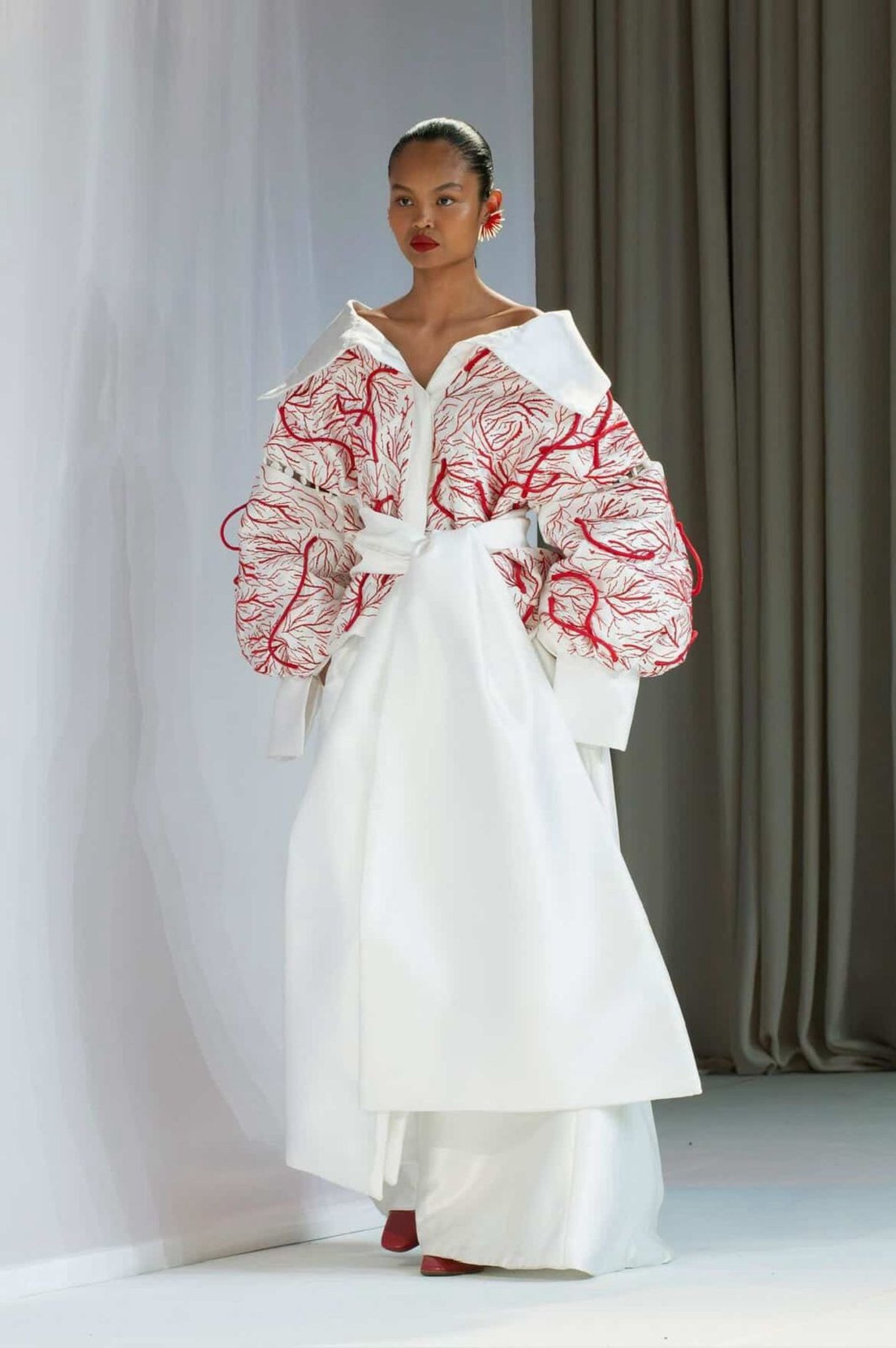 Desfile DUda Alves FAAP Moda 2025