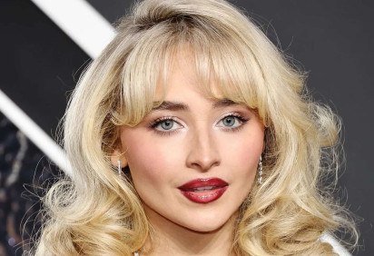 Sabrina Carpenter usa um estilo de franja vers&aacute;til e repicado inspirado nos anos 60 e 70 -  (crédito:  Reprodu&ccedil;&atilde;o/Instagram ) -Sabrina Carpenter usa um estilo de franja vers&aacute;til e repicado inspirado nos anos 60 e 70 -  (crédito:  Reprodu&ccedil;&atilde;o/Instagram )