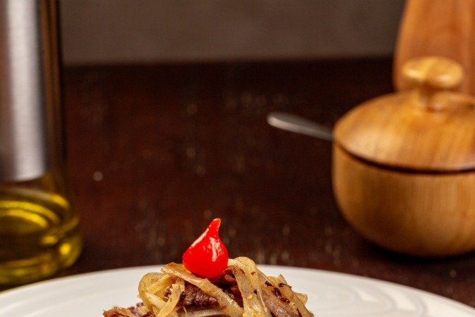 Carne seca com ab&oacute;bora 