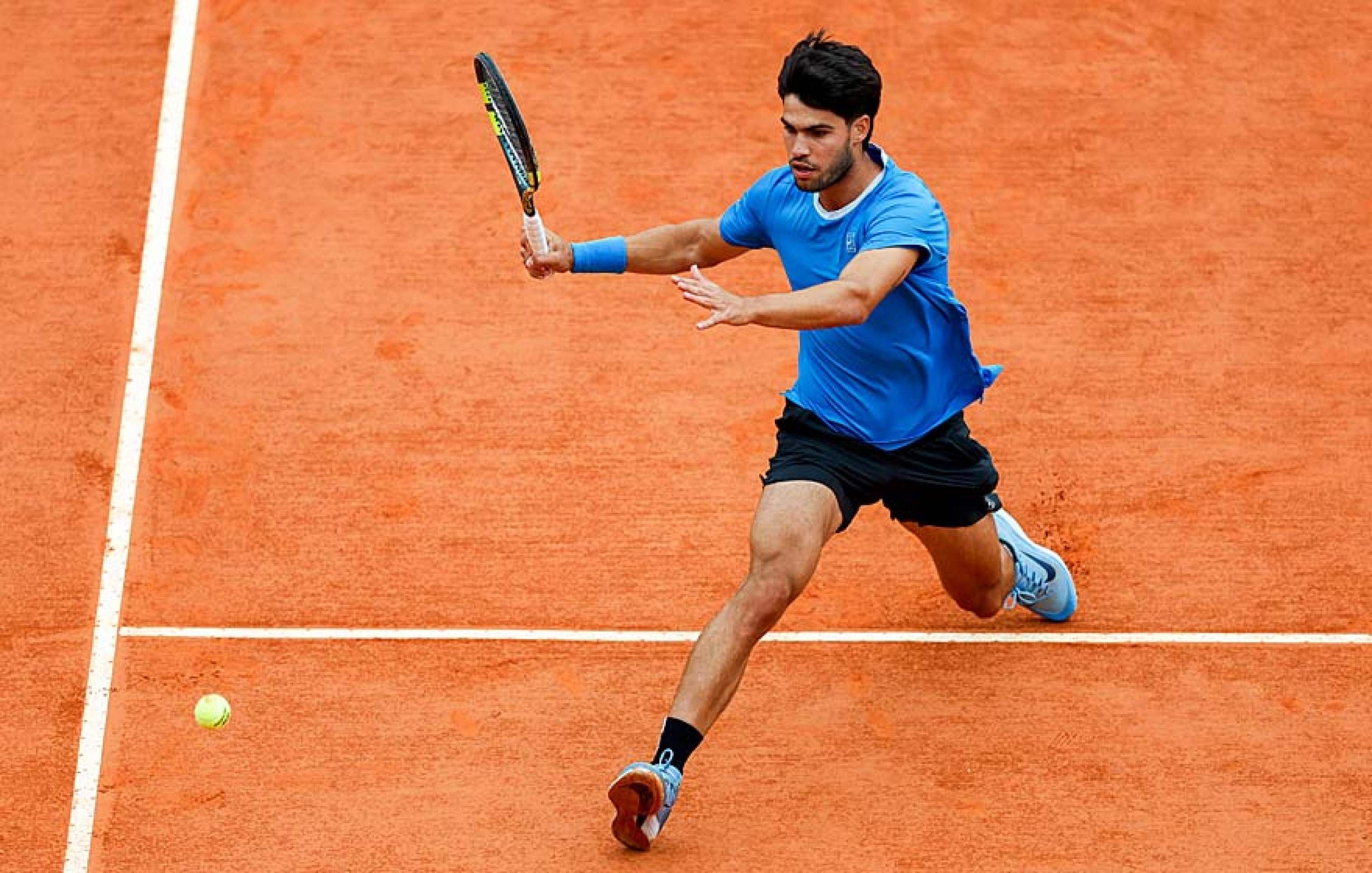 Carlos Alcaraz desiste de jogar Roland Garros devido a lesão no pulso