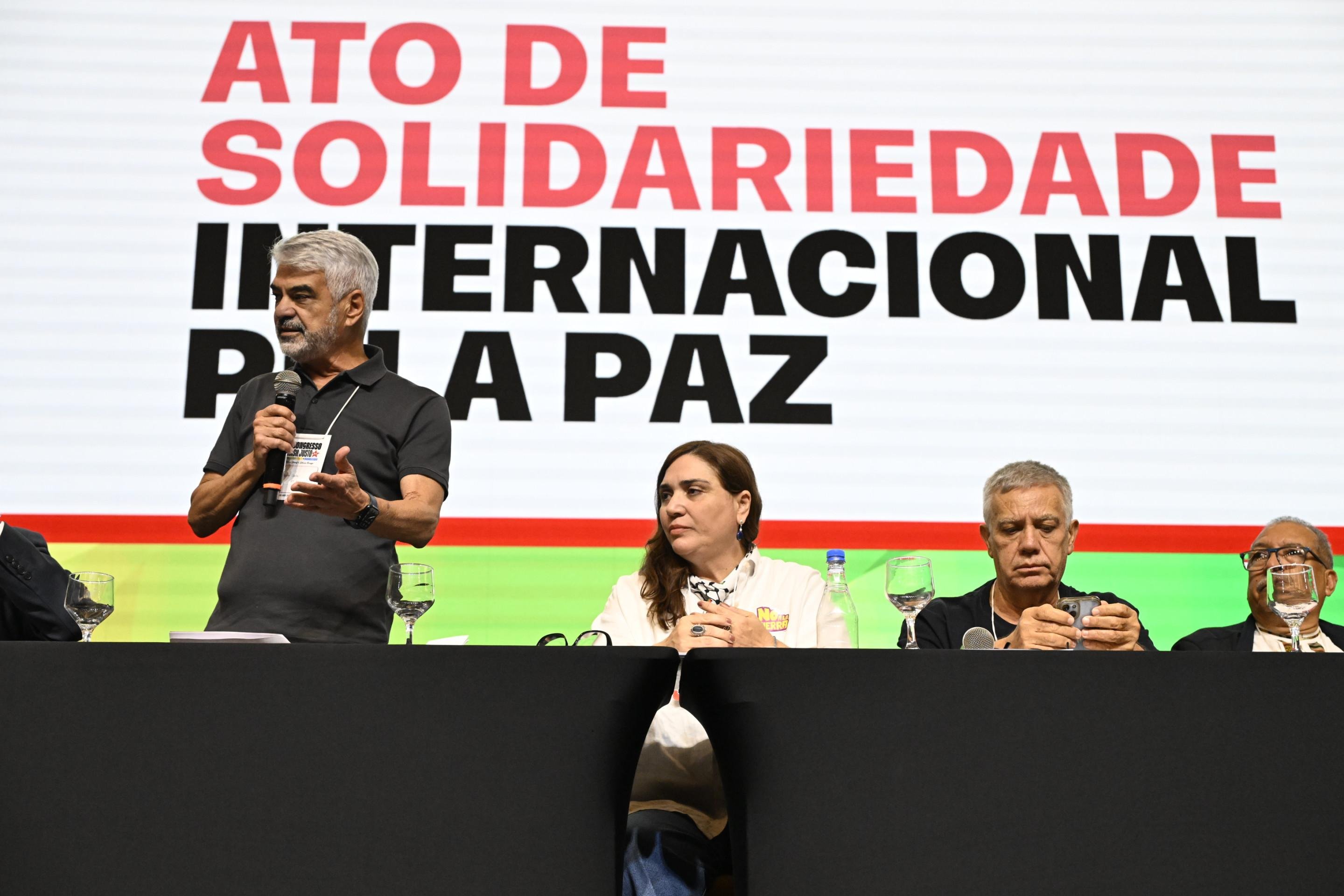  PT se re&uacute;ne em Bras&iacute;lia no 8&ordm;  Congresso Nacional que tem o objetivo de definir as diretrizes de atua&ccedil;&atilde;o do partido. Na Foto Humberto Costa, pr&eacute; candidato ao Senado.