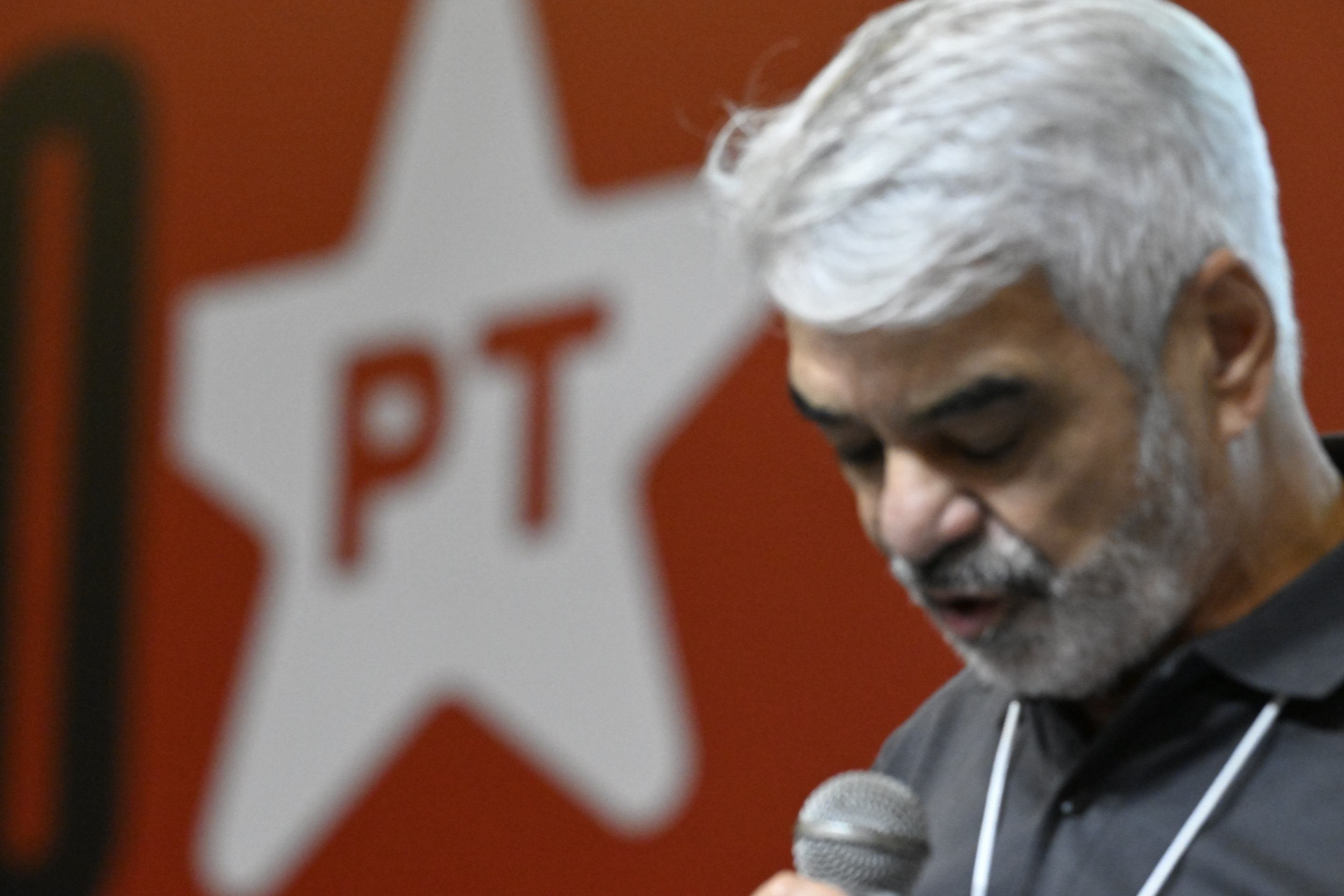  PT se re&uacute;ne em Bras&iacute;lia no 8&ordm;  Congresso Nacional que tem o objetivo de definir as diretrizes de atua&ccedil;&atilde;o do partido. Na Foto Humberto Costa, pr&eacute; candidato ao Senado.