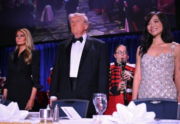 Ainda não há informações sobre a identidade ou motivações do suspeito -  (crédito:  AFP)