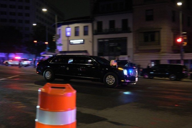  A vehicle in the presidential motorcade drives past near the Washington Hilton after shots were reportedly fired during the White House Correspondents' dinner at the Washington Hilton in Washington, DC, on April 25, 2026. Shots were allegedly fired as US President Donald Trump attended a press dinner in Washington on Saturday night, witnesses and AFP reporters said as loud bangs were heard at the hotel venue. (Photo by Ulysse BELLIER / AFP)
      