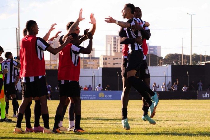 Ceilândia 1 x 2 Capital. Campeonato Brasileiro da Série D. Estádio Abadião