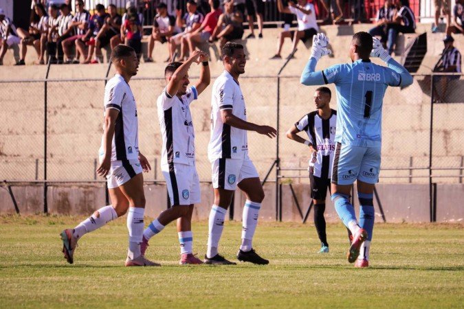 Ceilândia 1 x 2 Capital. Campeonato Brasileiro da Série D. Estádio Abadião