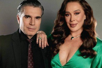 Ator contou que sugeriu a inclusão de um personagem masculino vivendo esse processo hormonal para ampliar o debate sobre o envelhecimento no palco -  (crédito: Reprodu&ccedil;&atilde;o/Instagram/Lucas Mennezes)