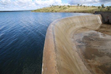 Barragem de Santa Maria volta a transbordar após 4 anos -  (crédito: Marco Antonio Peixoto / Caesb)