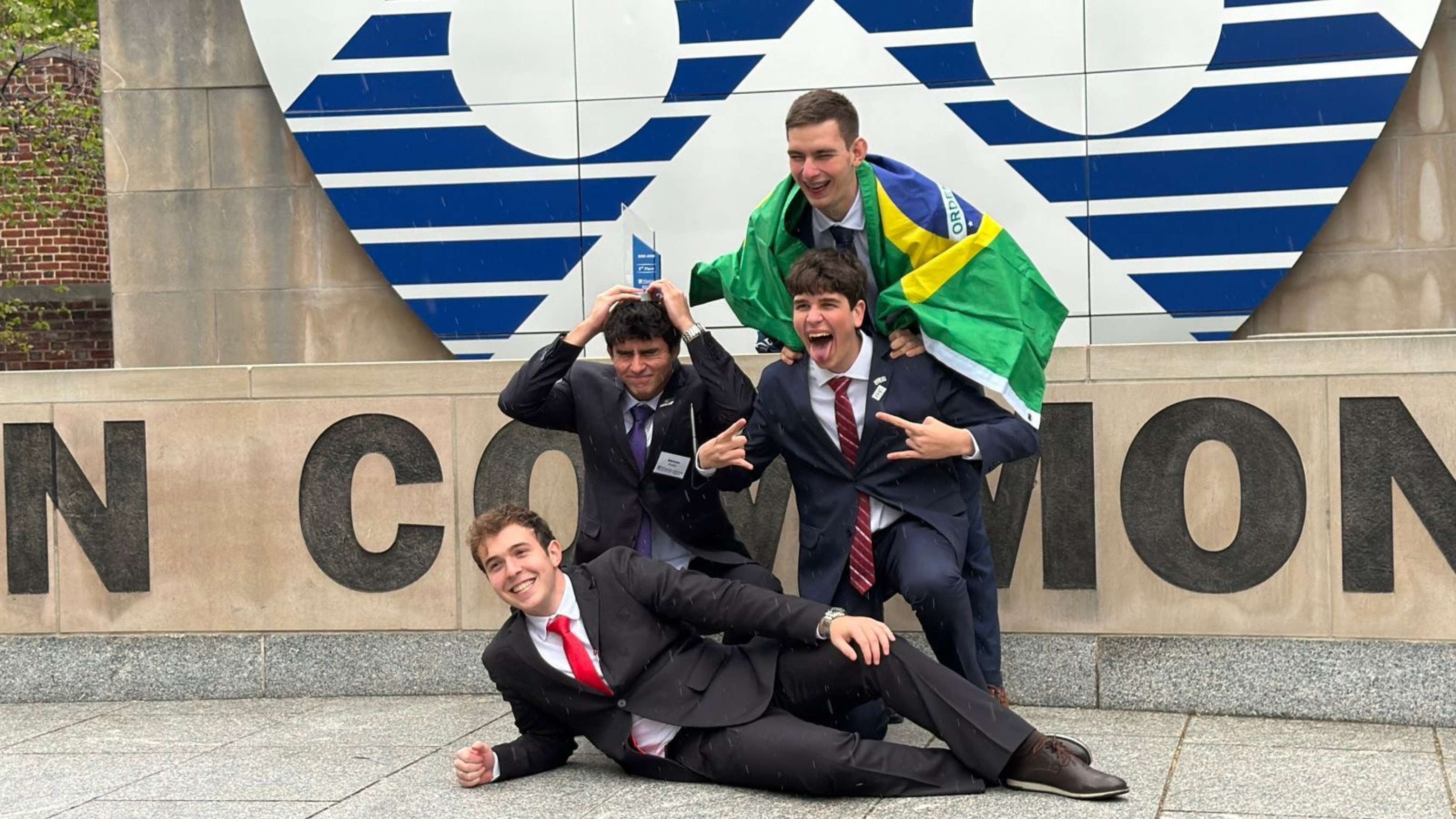 Estudantes do Col&eacute;gio Marista Bras&iacute;lia foram a primeira equipe da Am&eacute;rica Latina a chegar na final da Wharton Global High School Investment Competition