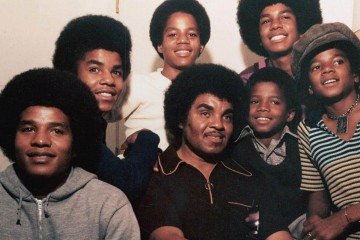 Grupo do, ainda adolescente, Rei do Pop foi uma das primeiras atrações internacionais a fazer uma turnê no Brasil  -  (crédito: Reprodução)