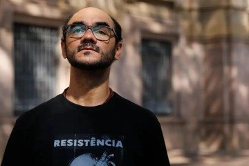 Fotojornalista Sérgio Silva ficou cego de um olho após ser atingido por um tiro de bala de borracha disparado pela Polícia Militar de São Paulo em 2013. -  (crédito: Fernando Frazão/Agência Brasil)