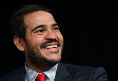 Presidente Lula posa ao lado de lideranças evangélicas e do AGU Jorge Messias -  (crédito: Ricardo Stuckert/Presidência da República) -Presidente Lula posa ao lado de lideranças evangélicas e do AGU Jorge Messias -  (crédito: Ricardo Stuckert/Presidência da República)