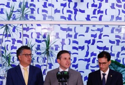 Pronunciamento do presidente da Câmara dos Deputados. Dep. Alencar Santana (PT - SP). Presidente da Câmara dos Deputados, Hugo Motta (Republicanos- PB). Dep. Leo Prates (Republicanos-BA) -  (crédito: Marina Ramos/Agência Câmara) -Pronunciamento do presidente da Câmara dos Deputados. Dep. Alencar Santana (PT - SP). Presidente da Câmara dos Deputados, Hugo Motta (Republicanos- PB). Dep. Leo Prates (Republicanos-BA) -  (crédito: Marina Ramos/Agência Câmara)