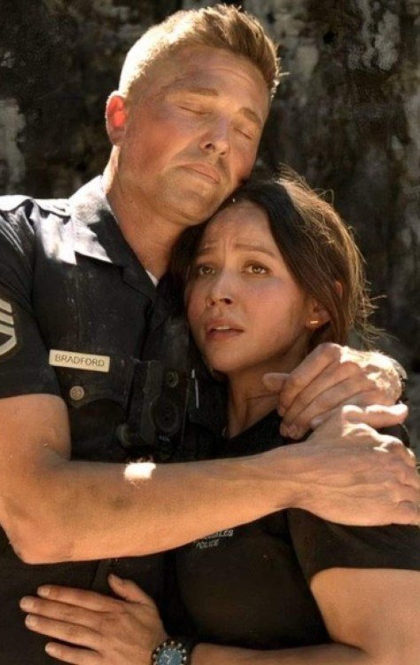 Após reatar o relacionamento na estreia da temporada, os dois vinham em uma fase mais estável -  (crédito: Observatorio do Cinema)