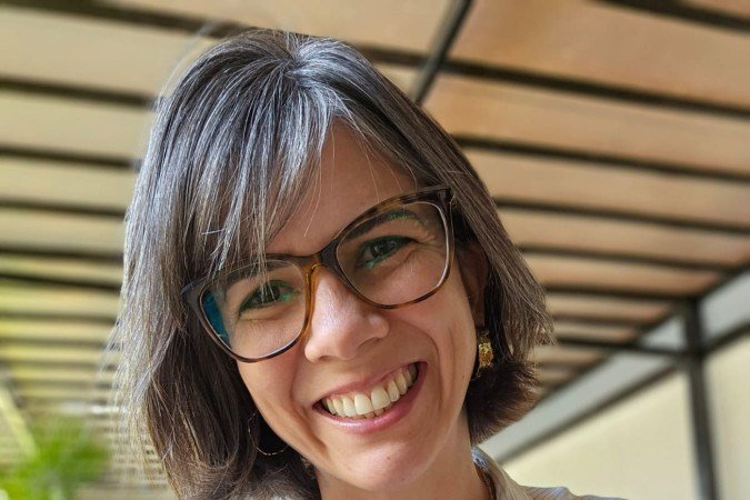 Para Luciane, deixar de pintar o cabelo foi uma decisão que vai além da estética