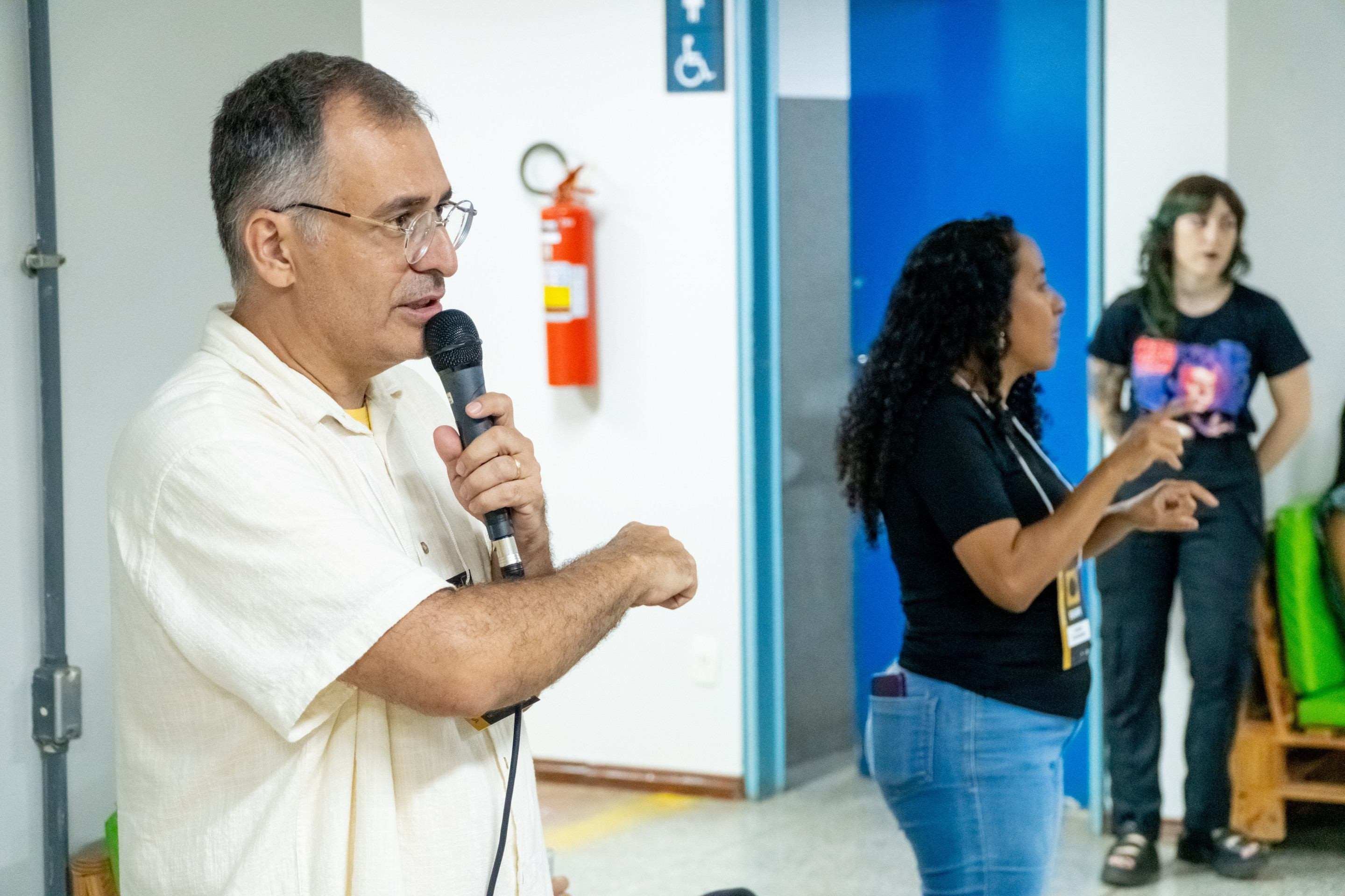 O professor e produtor cultural Leonio Matos &eacute; o idealizador do Pr&ecirc;mio de Fotografia On&ccedil;a Pintada