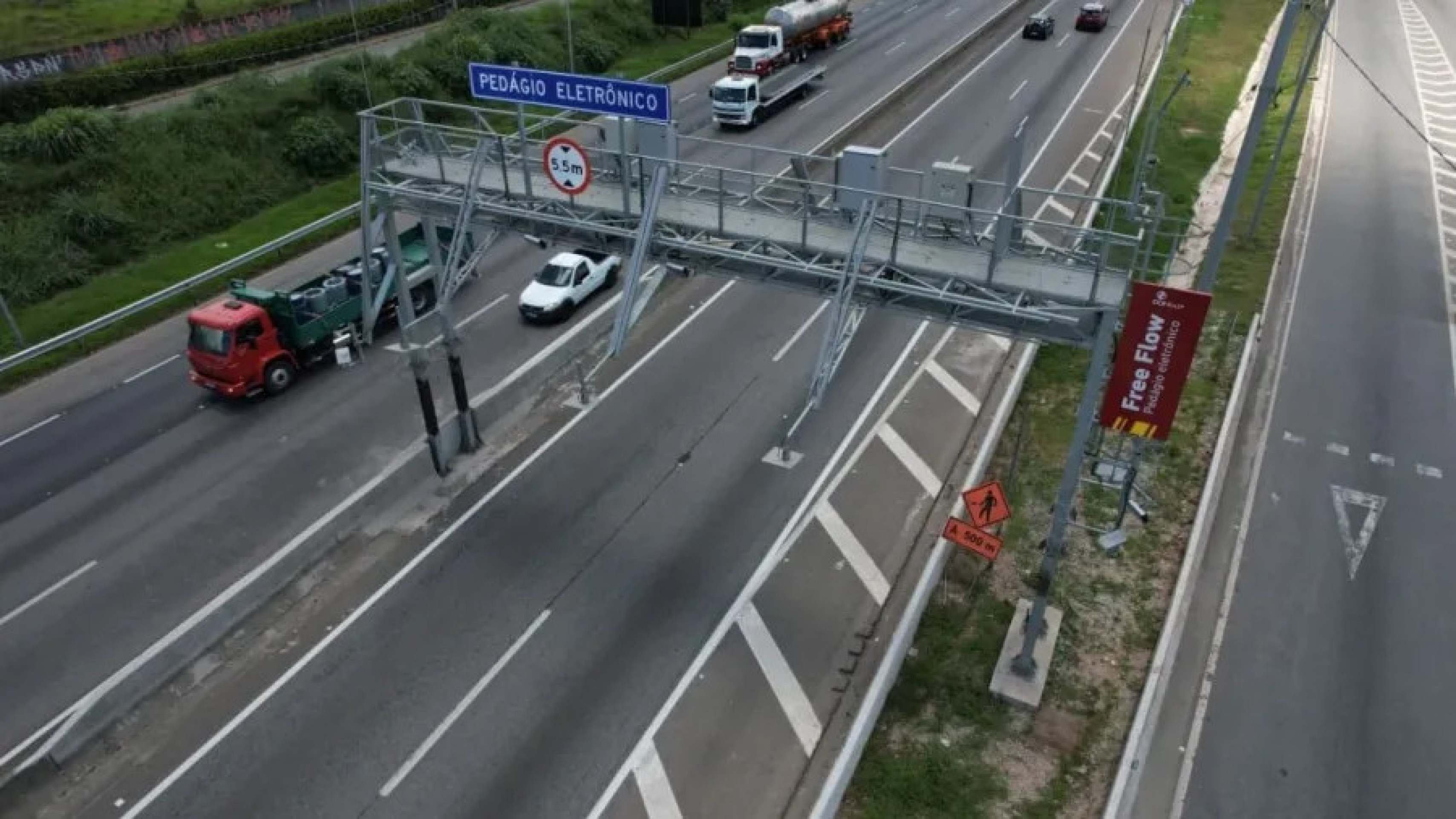 Governo suspende multas em pedágios eletrônicos e dá prazo para regularização