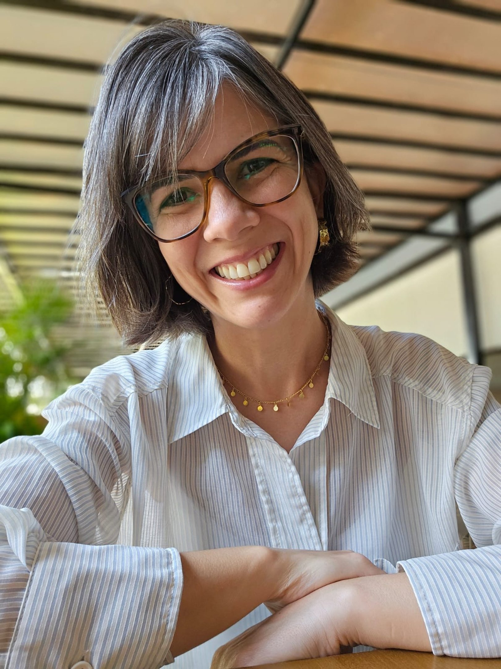 Para Luciane, deixar de pintar o cabelo foi uma decis&atilde;o que vai al&eacute;m da est&eacute;tica.