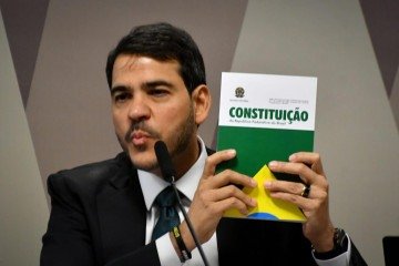 Jorge Messias durante sabatina na CCJ do Senado como indicado ao STF -  (crédito: ED ALVES/CB/D.A.Press)