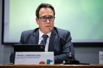 'É um título pensado para quem quer começar a investir, formar uma reserva de emergência e ter previsibilidade', disse o secretário do Tesouro -  (crédito:  Washington Costa/MF)