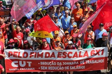 Atos pelo Dia do Trabalhador devem ocorrer em pelo menos 16 estados do país -  (crédito:  Fotográfo/Agência Brasil)