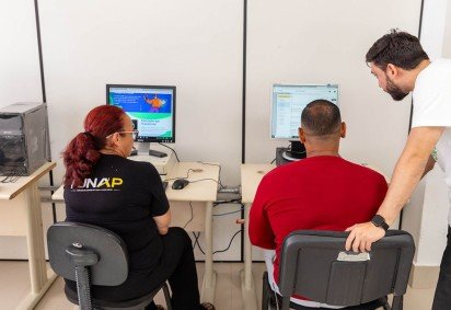 O Instituto Gabriel Gastal (IGG) e o Instituto de Inteligência Ambiental (IIA) doaram 10 computadores para a viabilização do projeto -  (crédito: Divulgação/Funap)