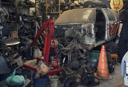 Pol&iacute;cia aponta esquema organizado que envolvia furto de ve&iacute;culos, desmontagem e revenda de pe&ccedil;as em com&eacute;rcios da regi&atilde;o
 -  (crédito: Divulga&ccedil;&atilde;o PCDF) -Pol&iacute;cia aponta esquema organizado que envolvia furto de ve&iacute;culos, desmontagem e revenda de pe&ccedil;as em com&eacute;rcios da regi&atilde;o
 -  (crédito: Divulga&ccedil;&atilde;o PCDF)