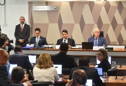 Jorge Messias é sabatinado na CCJ do Senado por vaga no STF -  (crédito: Ed Alves/CB/D.A Press) -Jorge Messias é sabatinado na CCJ do Senado por vaga no STF -  (crédito: Ed Alves/CB/D.A Press)
