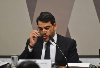 Comissão de Constituição, Justiça e Cidadania (CCJ) realiza reunião para sabatinar indicados ao Tribunal Superior do Trabalho (TST), Defensoria Pública da União (DPU), e ao Supremo Tribunal Federal (STF). -  (crédito: ED ALVES/CB/D.A.Press) -Comissão de Constituição, Justiça e Cidadania (CCJ) realiza reunião para sabatinar indicados ao Tribunal Superior do Trabalho (TST), Defensoria Pública da União (DPU), e ao Supremo Tribunal Federal (STF). -  (crédito: ED ALVES/CB/D.A.Press)