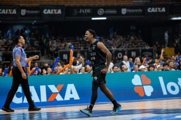 Vitória com emoção no último segundo carimbou passaporte para o Brasília medir forças com o Flamengo -  (crédito: Matheus Maranhão/Brasília )