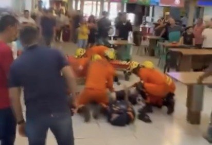 Queda de 8 metros deixa trabalhador gravemente ferido na Feira dos Goianos
 -  (crédito: Material cedido ao Correio) -Queda de 8 metros deixa trabalhador gravemente ferido na Feira dos Goianos
 -  (crédito: Material cedido ao Correio)