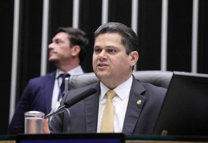 Alcolumbre retirou da deliberação trechos do veto presidencial à dosimetria que tratavam sobre a progressão para crimes hediondos -  (crédito: Kayo Magalhães / Câmara dos Deputados) -Alcolumbre retirou da deliberação trechos do veto presidencial à dosimetria que tratavam sobre a progressão para crimes hediondos -  (crédito: Kayo Magalhães / Câmara dos Deputados)