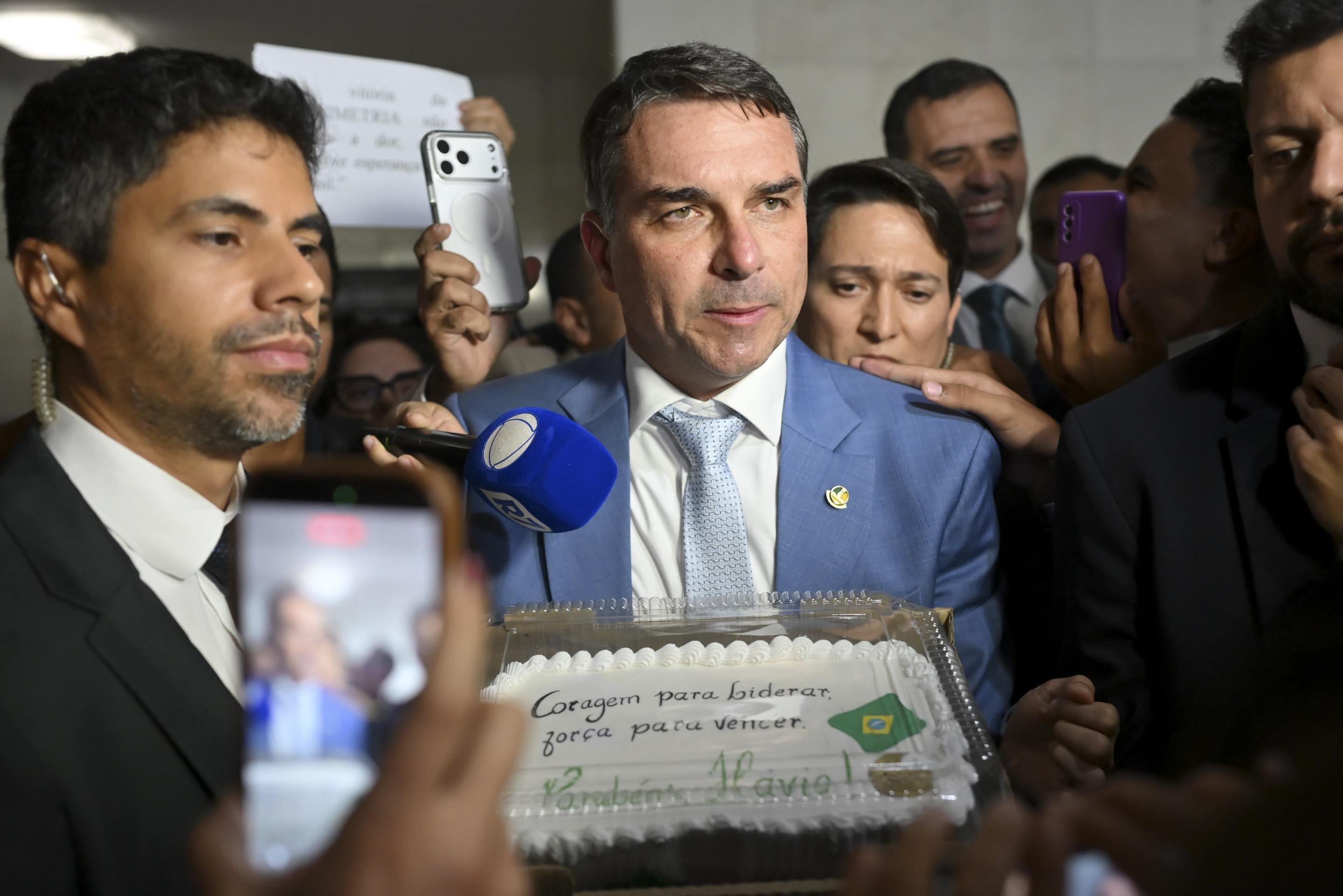  Senador Fl..vio Bolsonaro (PL-RJ) concede entrevista...Foto: Ton Molina /Ag..ncia Senado     
