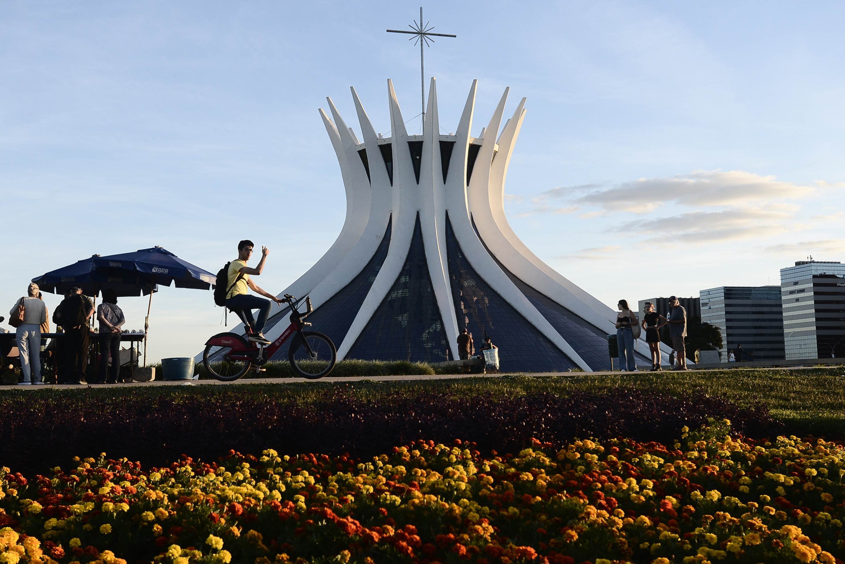 Confira o que abre e fecha no feriado de 1º de maio