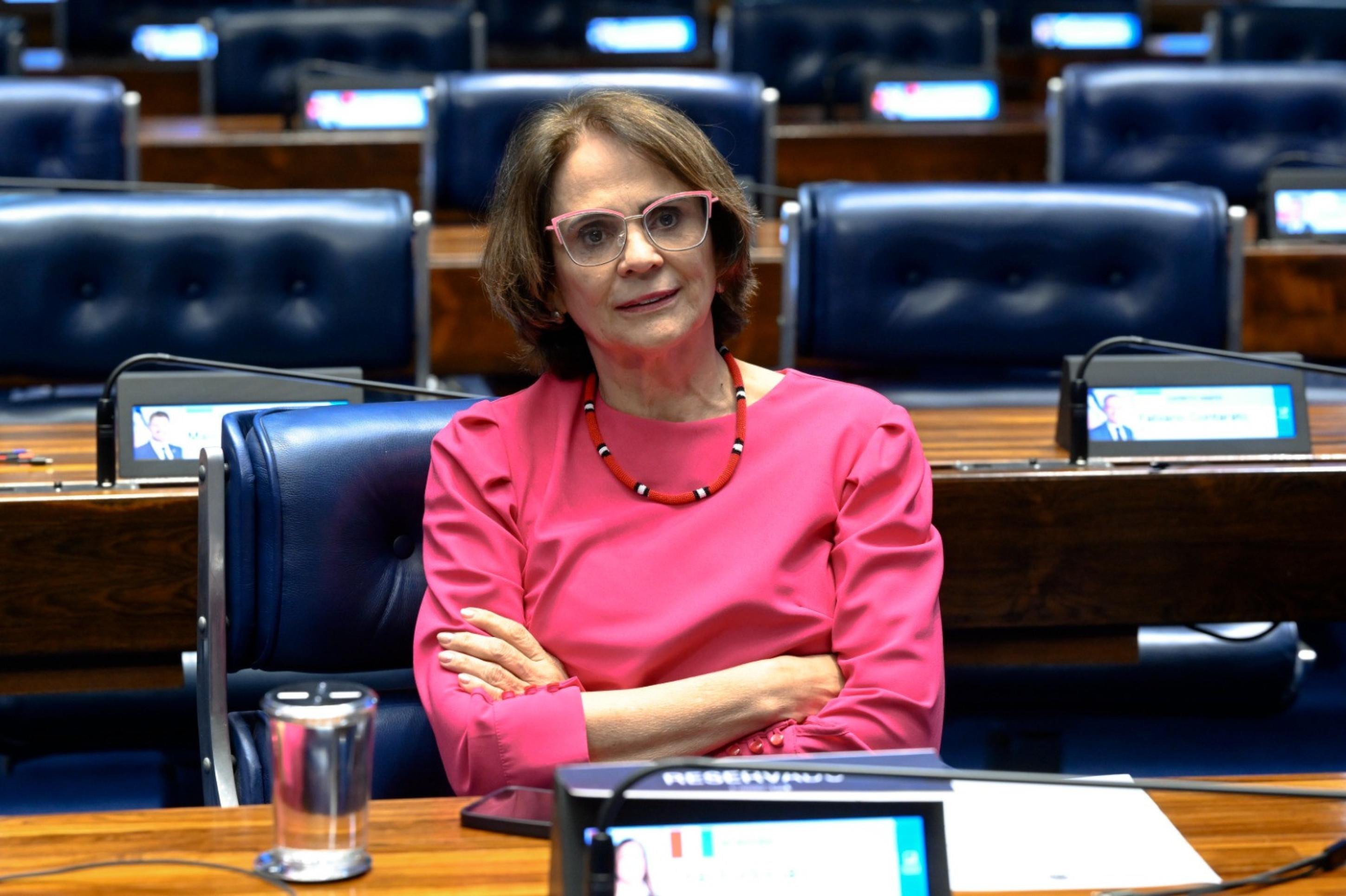 Senado aprova norma que dificulta aborto legal em crianças em votação relâmpago