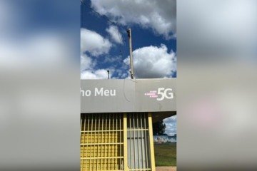 Parte da fiação já estava solta -  (crédito: Divulgação/PMDF)