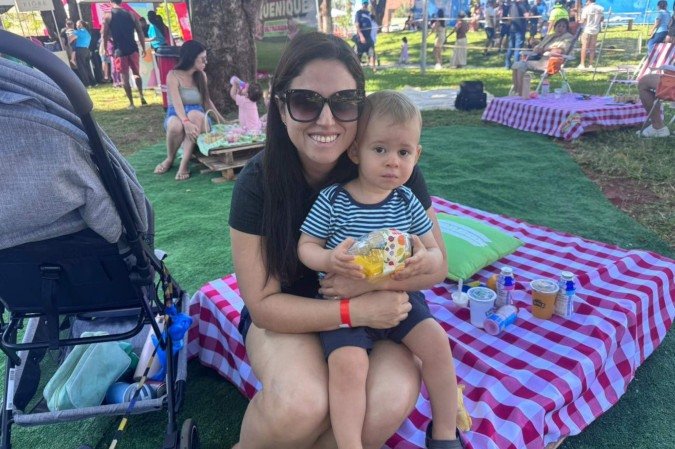 Raquel Patrícia Marques com o filho Gabriel: 
