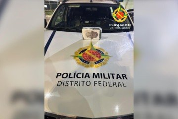 Porção de cocaína estava armazenada em pacote com o símbolo da mão de Deus, proteção contra o mau-olhado -  (crédito: Divulgação/PMDF)