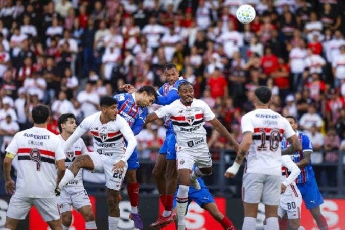 Duelo de tricolores termina em um empate com gosto diverso para os clubes -  (crédito: Fotos: Rafael Rodrigues/EC Bahia)