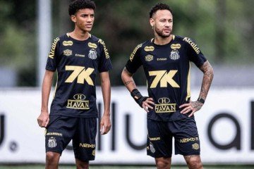 Robinho Jr. não gostou do comportamento de Neymar no último treino do Santos -  (crédito: Foto: Raul Baretta/ Santos )
