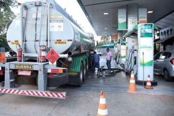 Para aderir, o Distrito Federal assume algumas condições. Entre elas está a contribuição financeira proporcional ao consumo local de diesel -  (crédito: Divulgação)