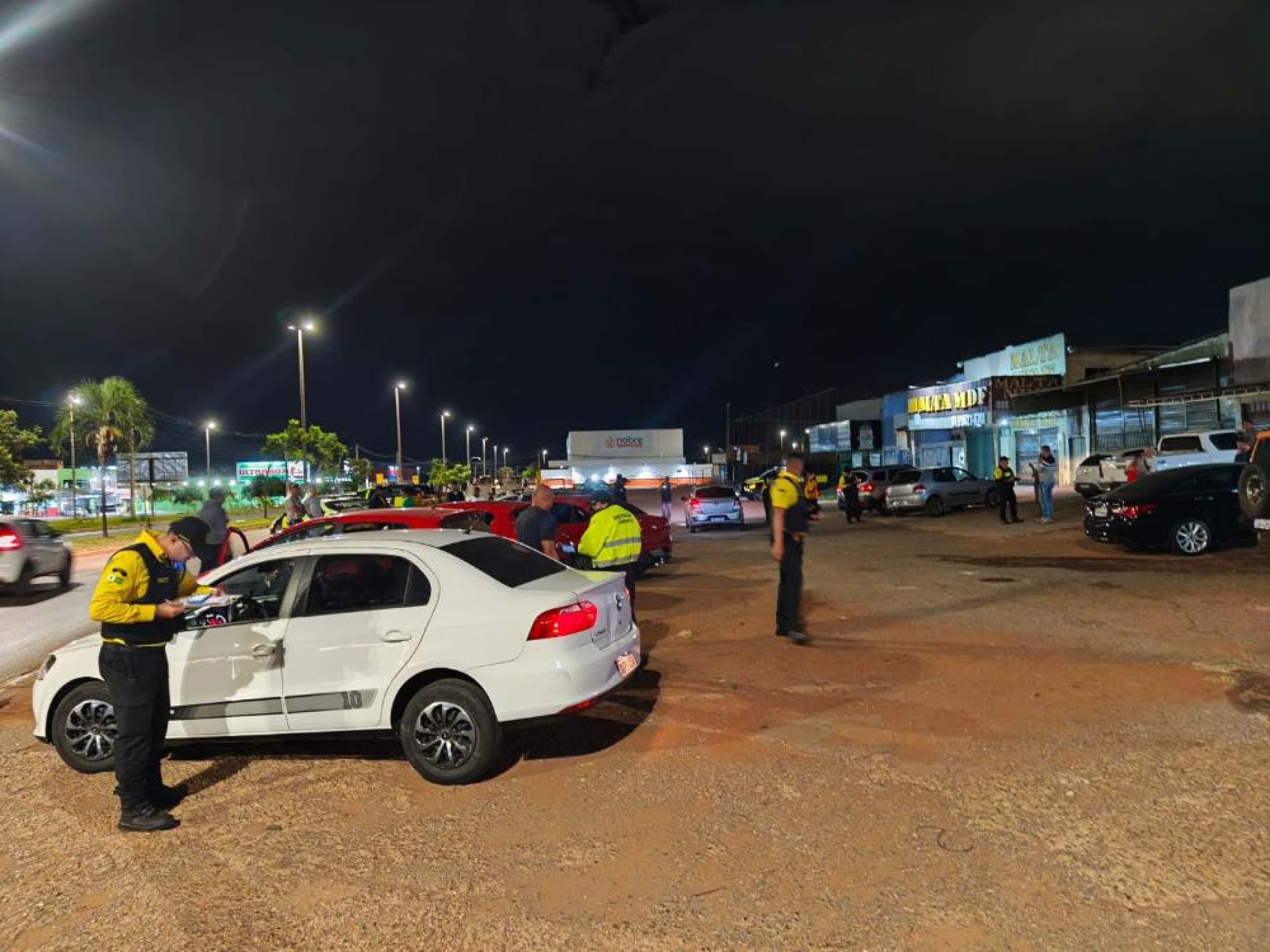 289 condutores alcoolizados foram autuados no DF no fim de semana