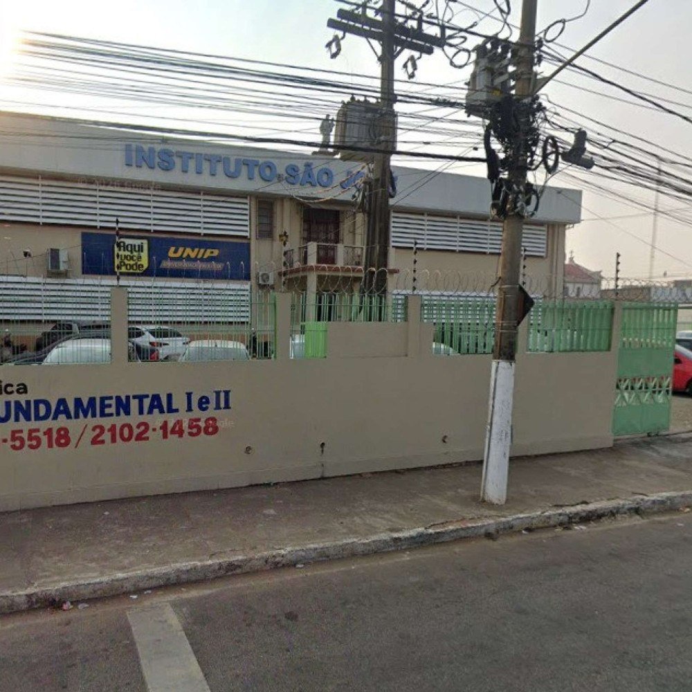 Duas servidoras morrem em ataque a tiros a escola em Rio Branco