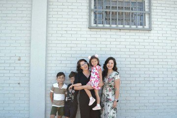 Carla Lessa com seus filhos e netos -  (crédito: Giovanna Rodrigues CB/D.A Press)