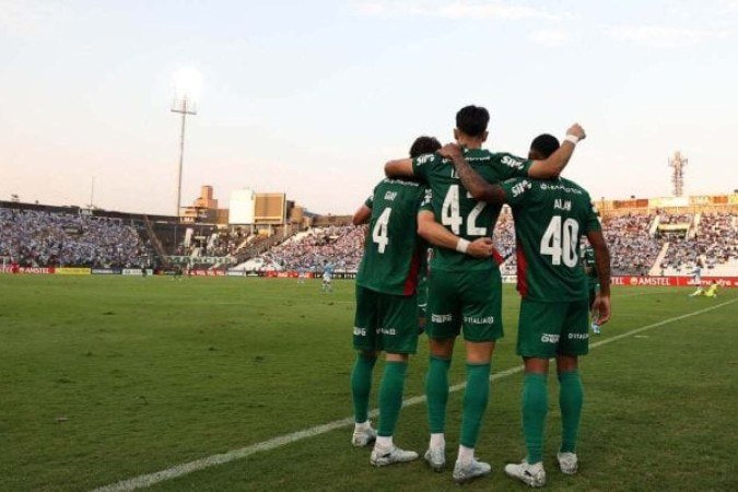 O Palmeiras abriu o placar no primeiro tempo e consolidou o resultado na etapa final em Lima, no Peru -  (crédito: Foto: Cesar Greco / Palmeiras)