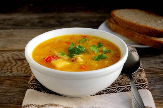 Sopa de mandioquinha com gengibre (Imagem: Yuriy Bogatirev | Shutterstock) - (crédito: EdiCase) Sopa de mandioquinha com gengibre (Imagem: Yuriy Bogatirev | Shutterstock) - (crédito: EdiCase)